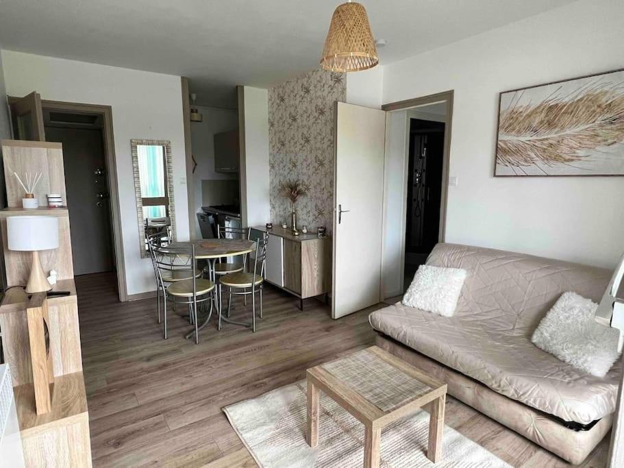 Appartement A 100 M De La Plage St Hilaire De Riez Les Becs Saint-Hilaire-de-Riez Extérieur photo